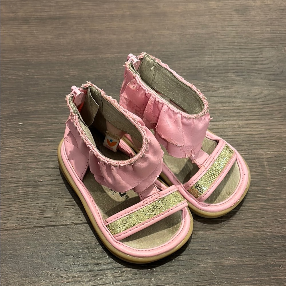 Mooshu SQUEEKING toddler shoes